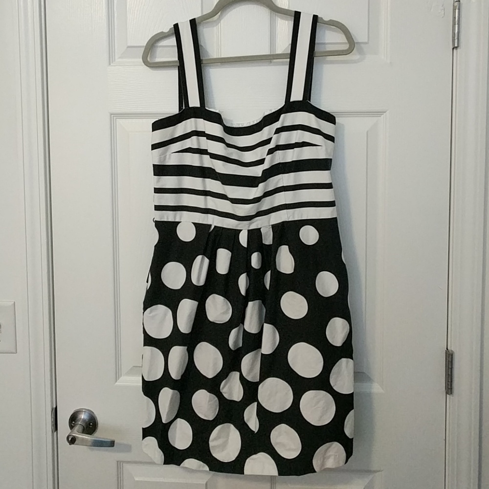 Black and white mixed print dress